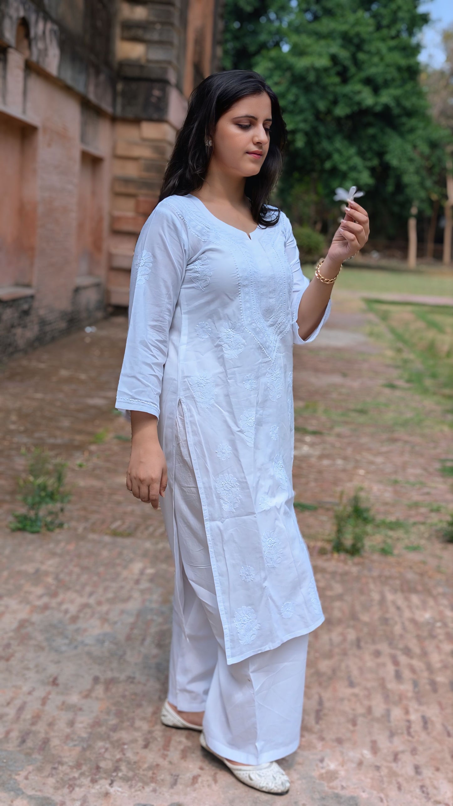 Shabnam Chikankari mulmul straight Kurta