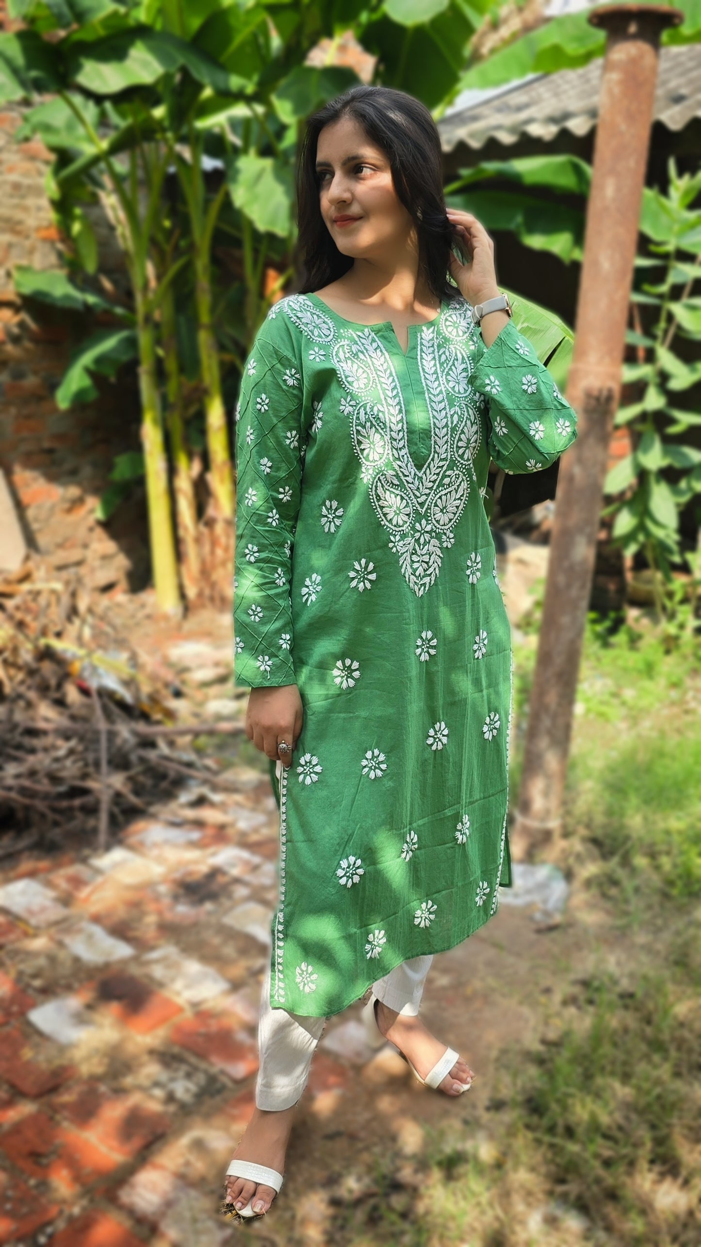 Cotton- Chikankari kurta