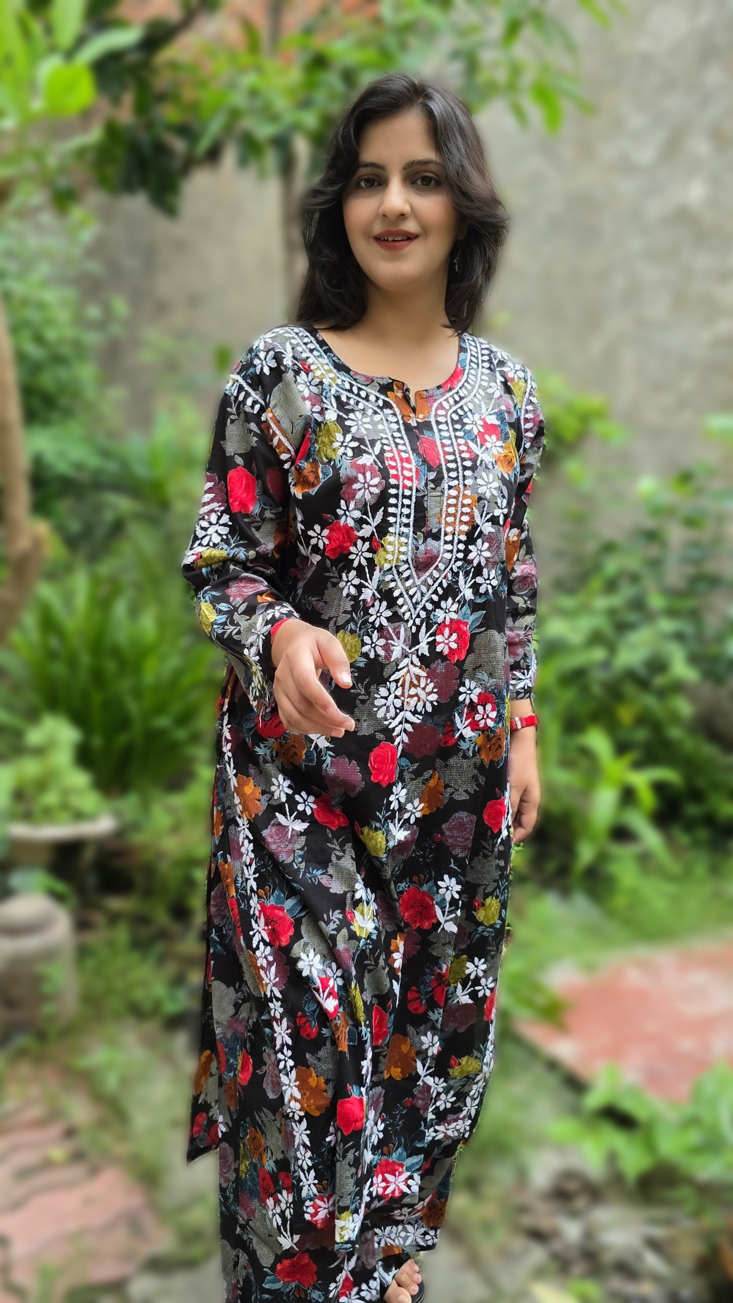 Zeenat Chikankari Mul Cotton Kurta Plazzo Set