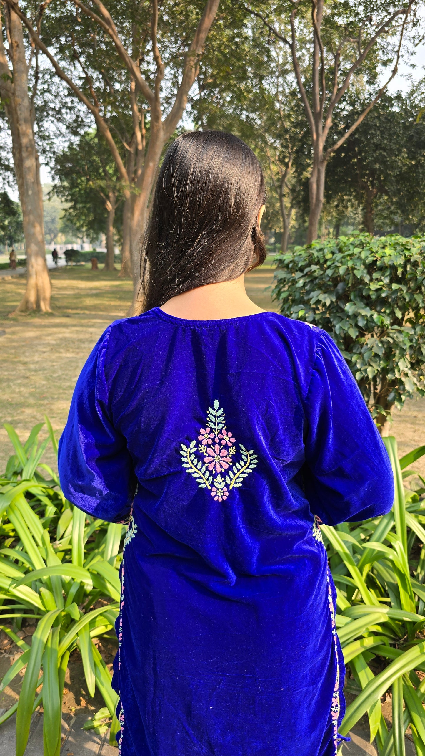 Feroza Makhmal Chikankari Kurta Set