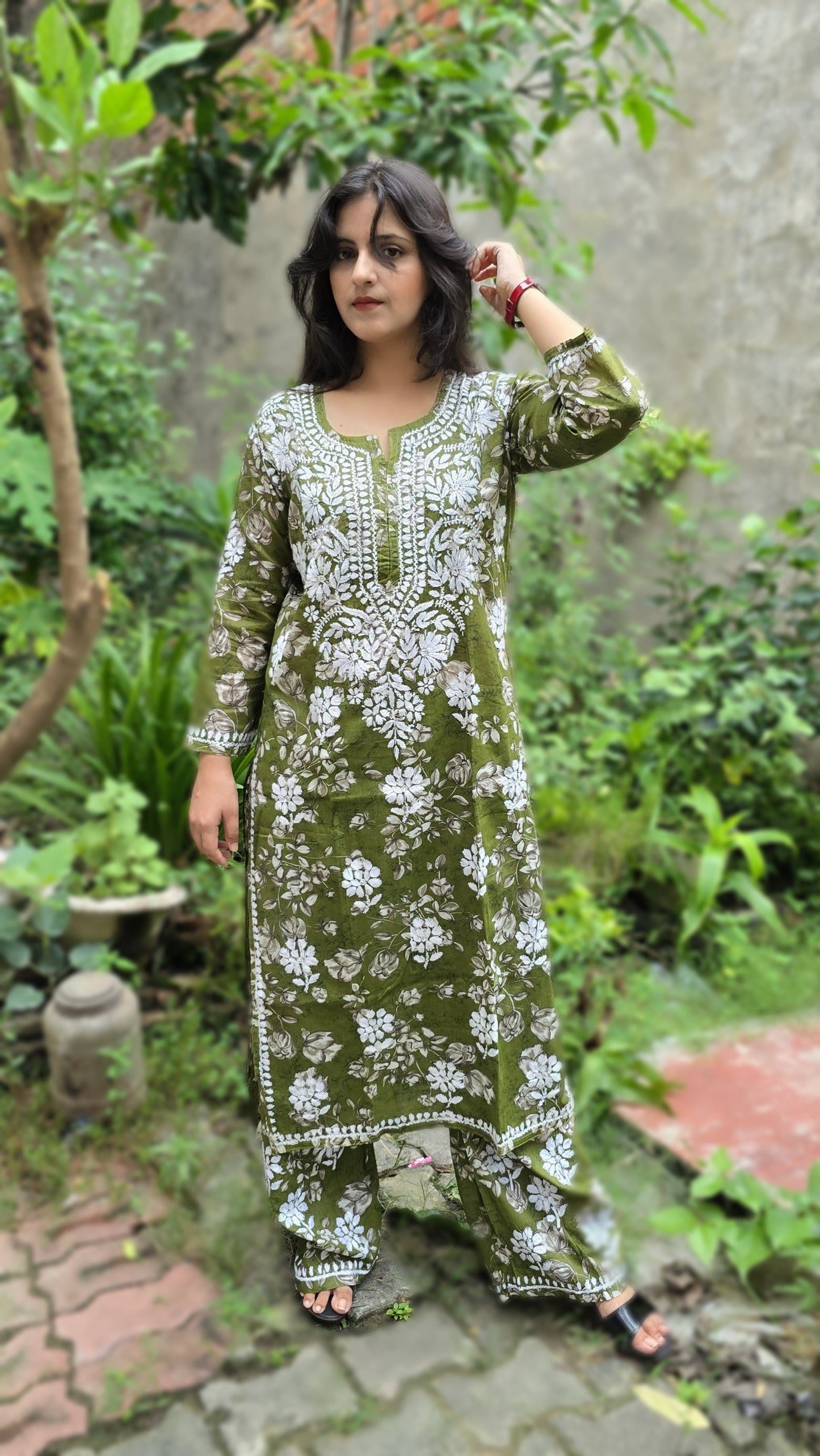 Zeenat Chikankari Mul Cotton Kurta Plazzo Set